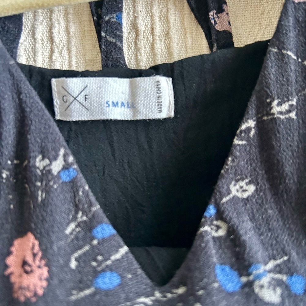 Gentle Fawn Dress - Picture 4 of 4